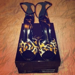 Giuseppe Zanotti leopard heels