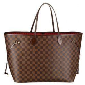 Louis Vuitton Neverfull MM in Damier Canvas.