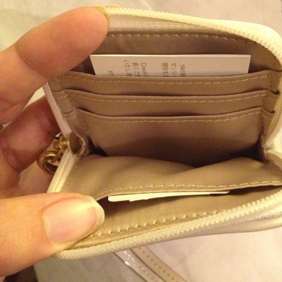 SOLD Coach Poppy Floral Universal Case NWT - Picture 3 of 4