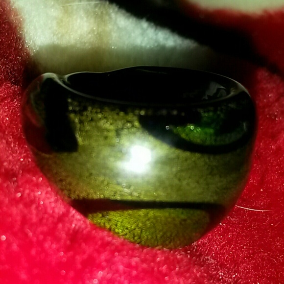 Glass ring - Picture 2 of 3