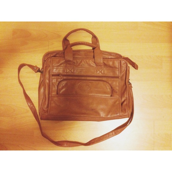 //SOLD// Brown Vintage Messenger Bag