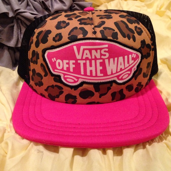 Vans cheetah SnapBack