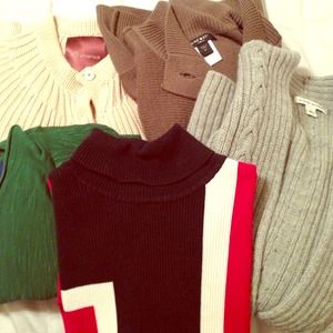 BUNDLE sale of sweaters