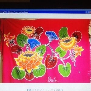 Sarong : to wrap the body