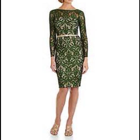 Lace dress forest green color - Picture 2 of 4