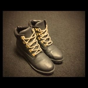 Love Culture black boots with hold chain laces