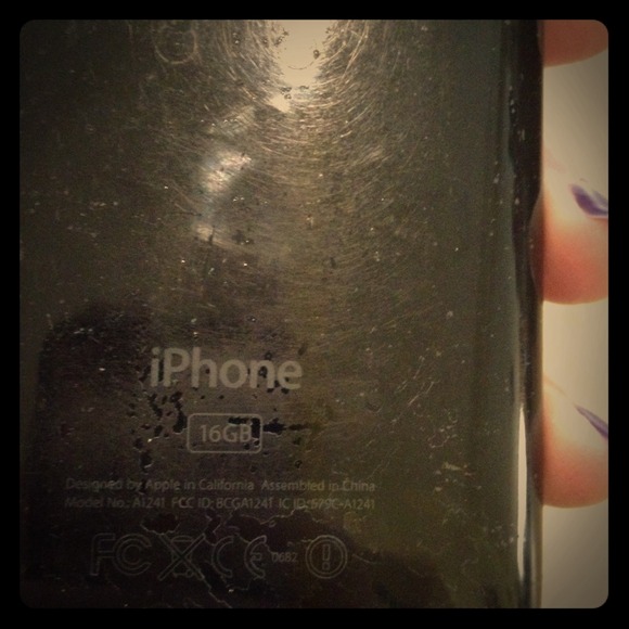 iPhone 3 16 GB