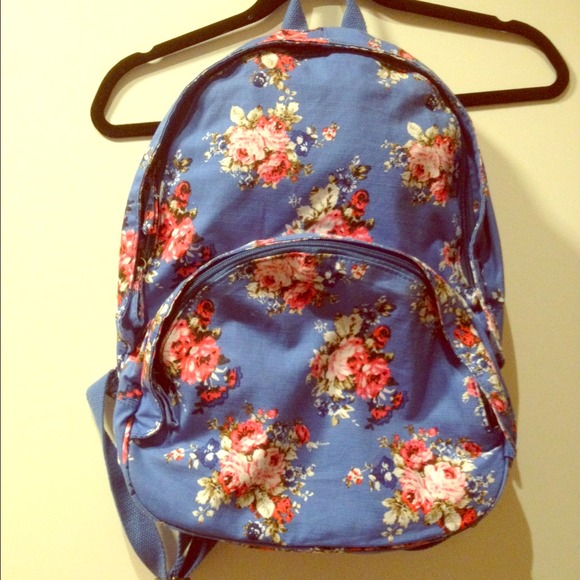 ❌ SOLD ❌ Floral backpack