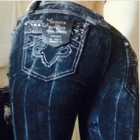 ❌SOLD❌ ✨BLING Pockets✨ Ltd Edition Studded Jeans