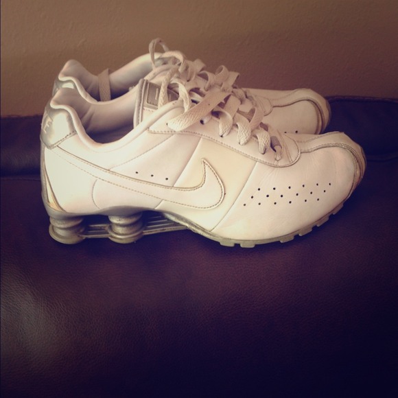 Nike shox sz 7 women's