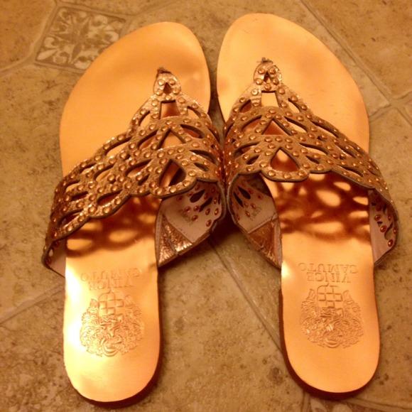 Vince Camuto Elian Pink Sandal - Picture 2 of 4
