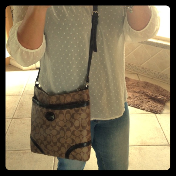 🚫Sold🚫Additional Pics of Coach Crossbody