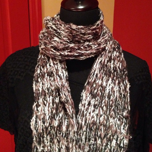 Accessories - Scarf