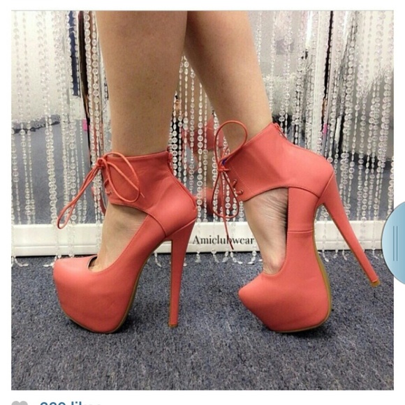 Shoes - Picture 2 of 2