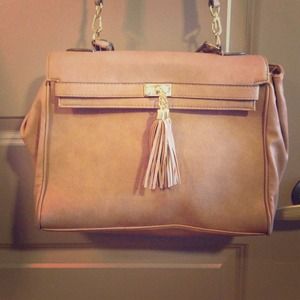 Fabulous gently worn bag from Aldo.
