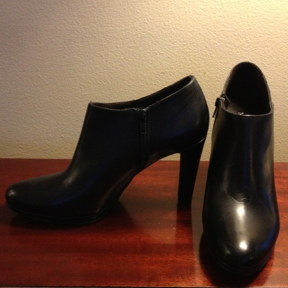 ESTO MEUCCI - Picture 2 of 3