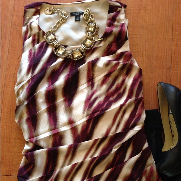Patterned top - Picture 3 of 4