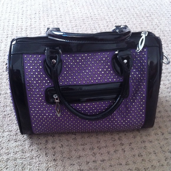 Handbag - Picture 2 of 3