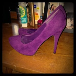 Purple swede heels NEVER WORN!