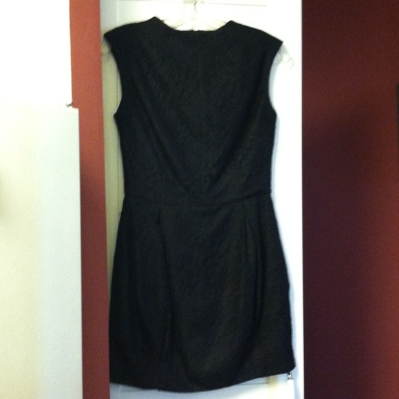 **SOLD IN A BUNDLE** - Picture 2 of 4