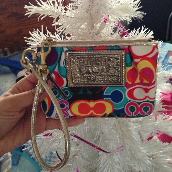 ❌Sold on eBay❌ 💯% Poppy Tote and Wristlet. - Picture 2 of 4