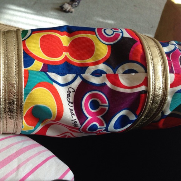 ❌Sold on eBay❌ 💯% Poppy Tote and Wristlet. - Picture 4 of 4