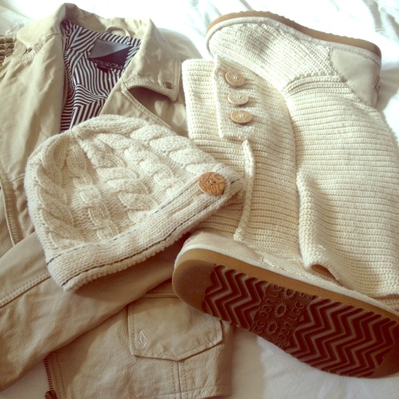 UGG Woven Boots ⭐️ Reserved 🎅🎄
