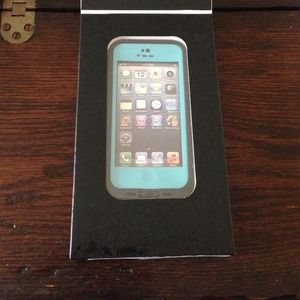 Life proof teal case for I phone 5