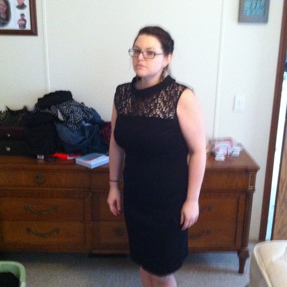 Black Boat Neck Cocktail Dresses