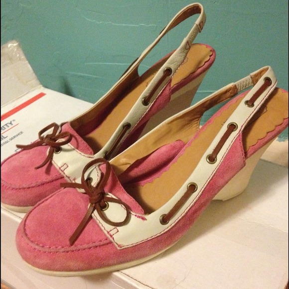 REDUCED Preowned Coach Athena Pink Wedges - Picture 2 of 4