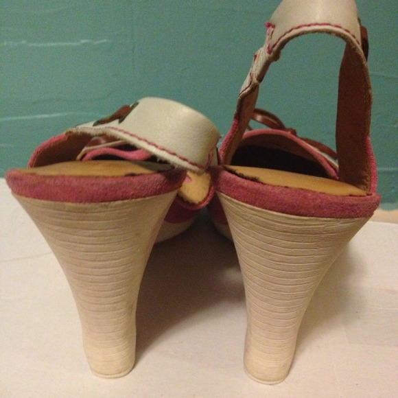 REDUCED Preowned Coach Athena Pink Wedges - Picture 3 of 4