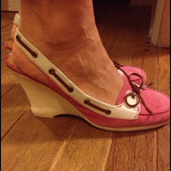 REDUCED Preowned Coach Athena Pink Wedges - Picture 4 of 4