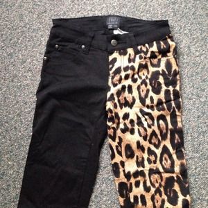 TRIPP NYC Split leopard jeans