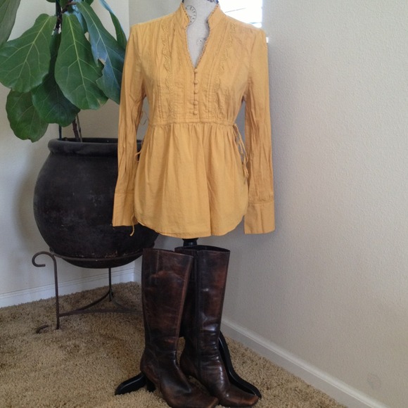 🎀SOLD🎀 @pooh0930 Boho Blouse