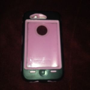 Otterbox defender iPhone 3 or 3GS