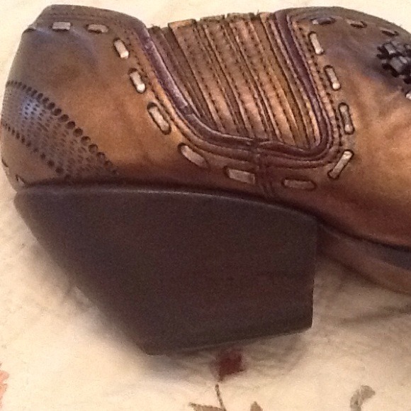 Additional pic, bcbg,, they fit an 8.5