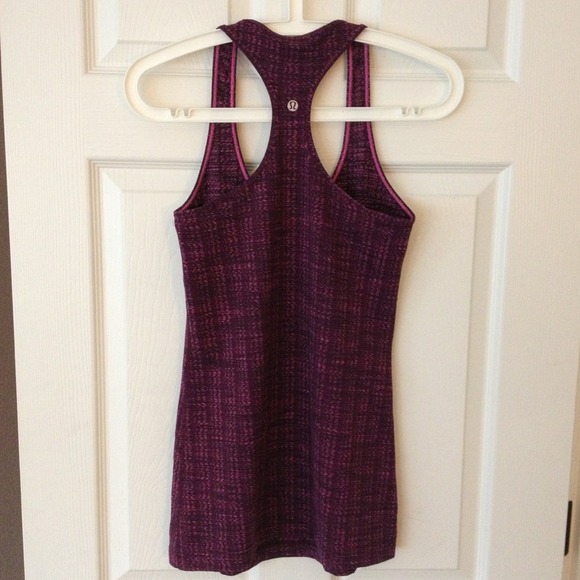 ❌SOLD IN BUNDLE❌Lululemon ziggy wee CRB tank. - Picture 2 of 3