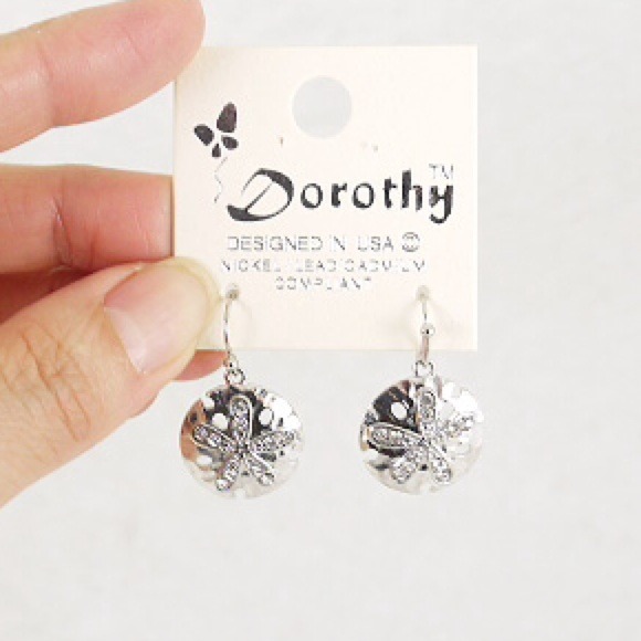 3 for 15🎀Rhodium hammered sand dollar earrings - Picture 2 of 3