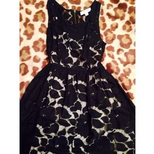 🔏SOLD🔏 Black laced skater dress 💕