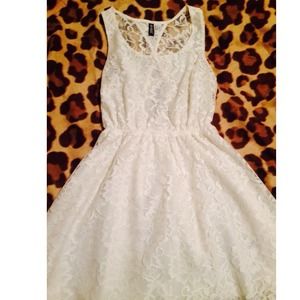 🔏SOLD🔏 Open back laced white skater dress