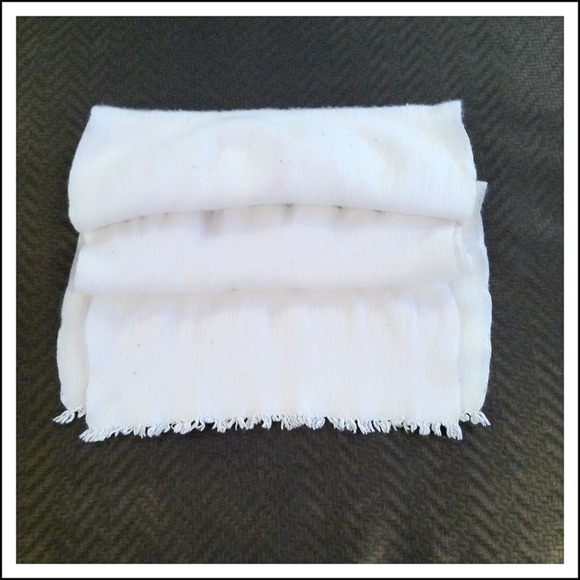 Crazy Soft Winter White Blanket Scarf Shawl Wrap - Picture 3 of 3