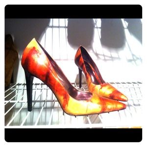 Carlos Santana high heels. New