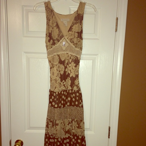 Resv @latang Beautiful brown / tan dress
