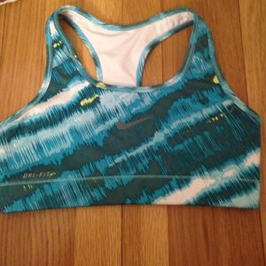 Sports bra