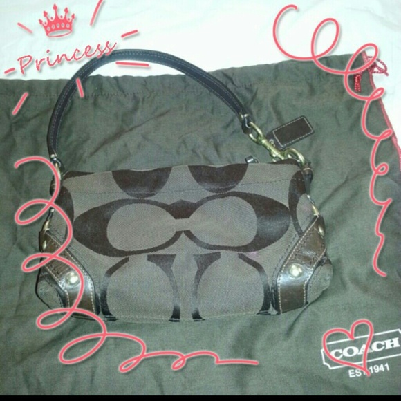 *Sold*Authentic Coach Purse - Picture 1 of 4