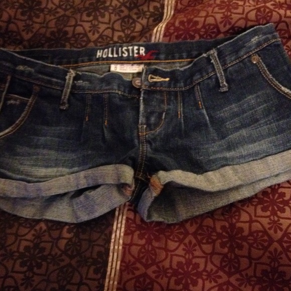 Hollister shorts never worn
