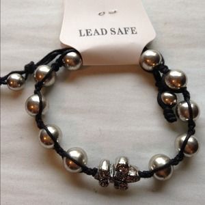 SILVER BEAD BRACELET WITH CRYSTAL FLEUR DE LIS