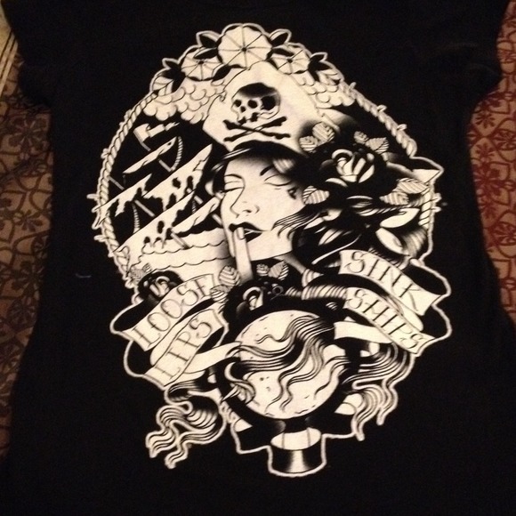 Printed tee