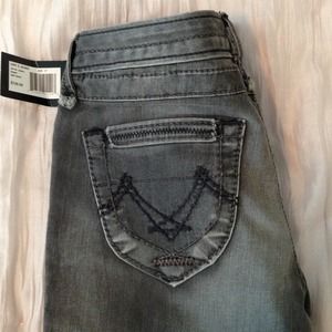 🚫Sold🚫New Paris Skinny Jeggings!!