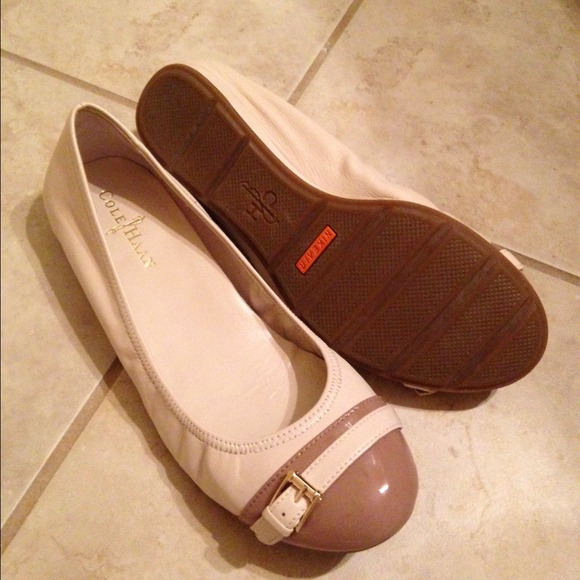 NWOT Cole Haan Cream/Taupe Buckle Ballet Flats